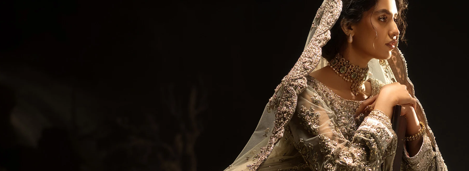 WEDDING TROUSSEAU